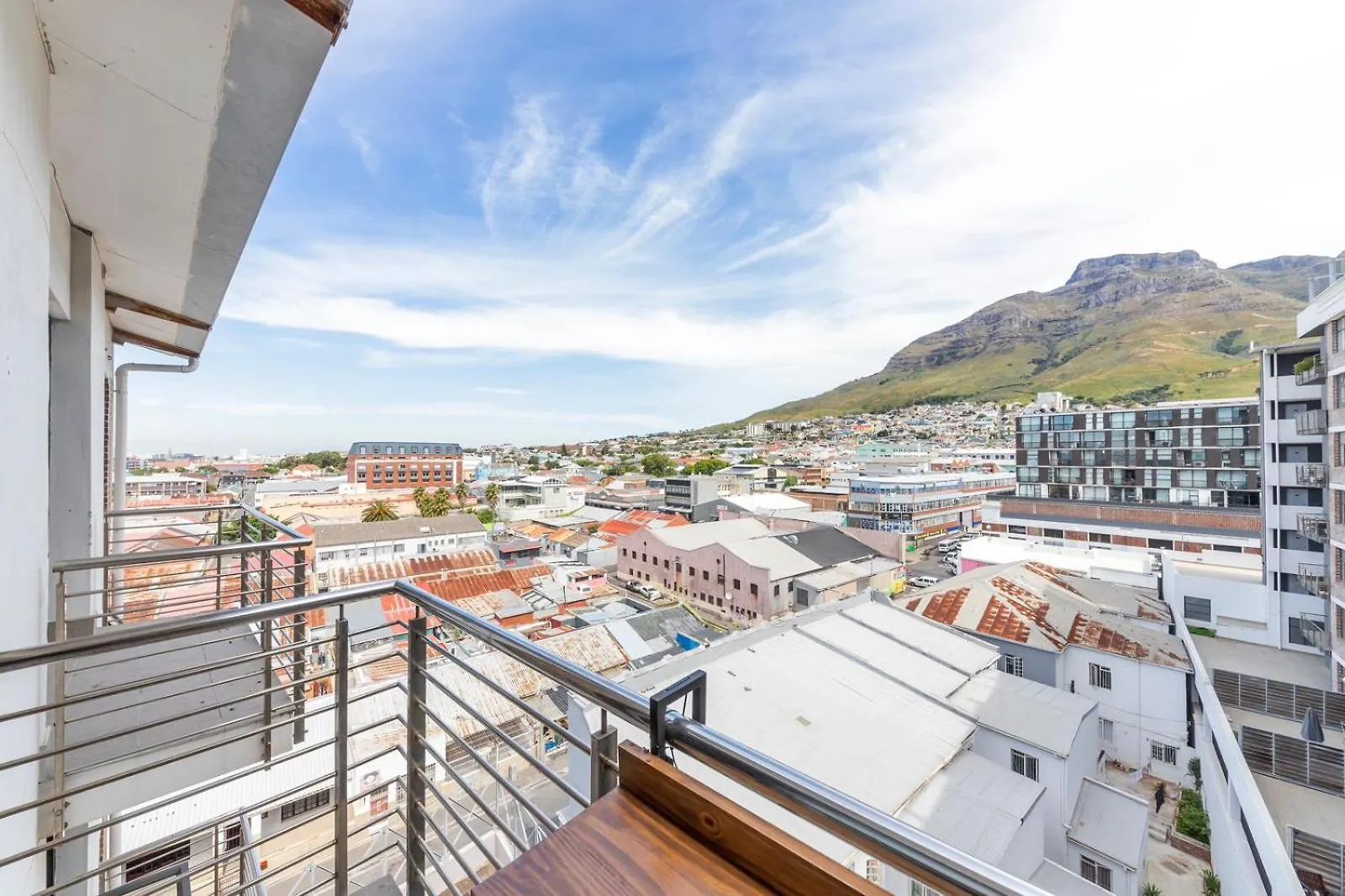 Mountain View Apartment At Woodstock Quarter Kapstadt